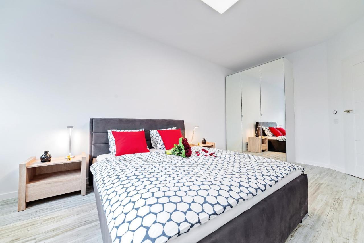 Apartamenty Homely Place Casa Verona - Stary Rynek - Parking Poznań Eksteriør billede