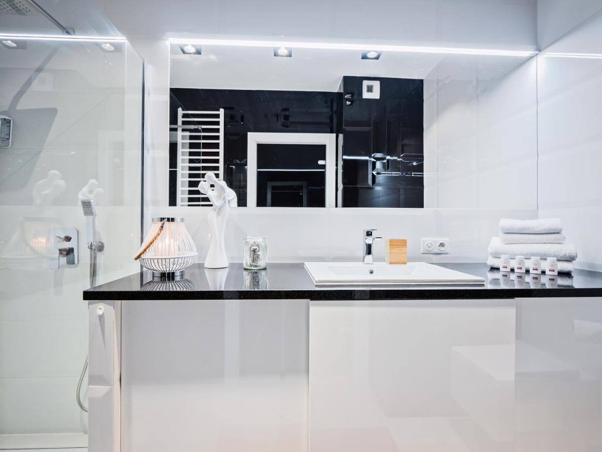 Apartamenty Homely Place Casa Verona - Stary Rynek - Parking Poznań Eksteriør billede